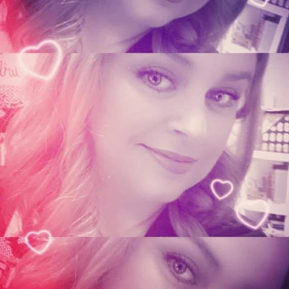 Meet your Posher, Lisa - Picture 1 of 1